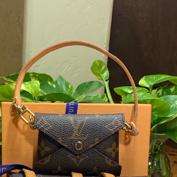 ❗️❗️LV  Pochette Kirigami purchased - Picture 2 of 8